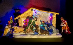 Weihnachtskrippe Villeroy und Boch - Weihnachtsdekoration Weihnachtliche Krippe mit Figuren und Lichtern