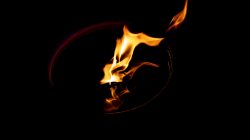 Abstrakte (Natur-) Fotografie Fürstenfeldbruck Naturfototage Nahaufnahme einer strahlend gelben Flamme in einem dunklen Hintergrund