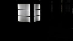 Fotografie Experimente mit Licht und Bewegung August 2022 Beleuchtete moderne Laterne bei Nacht