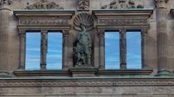 Heidelberg Natur- Architekturfotografie Detail der Fassade von Schloss Heidelberg mit Statuen und Säulen