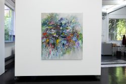 Kunstausstellung Künstlerin Andrea Simon Juli 2024 Kunsthalle Frankfurt Abstraktes Gemälde in einem modernen Kunstraum