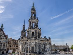 Dresden Mai 2026 Frauenkirche Dresden bei klarem Himmel und Sonnenschein