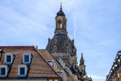 Meissen Mai 2026 Frauenkirche Dresden mit blauen Himmel im Hintergrund
