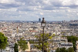 Paris Juni 2026 Panoramablick auf Paris mit Eiffelturm und städtischer Skyline